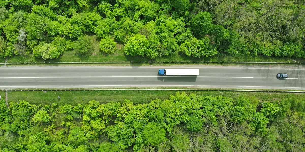 trucking-industry-cleaner-environment